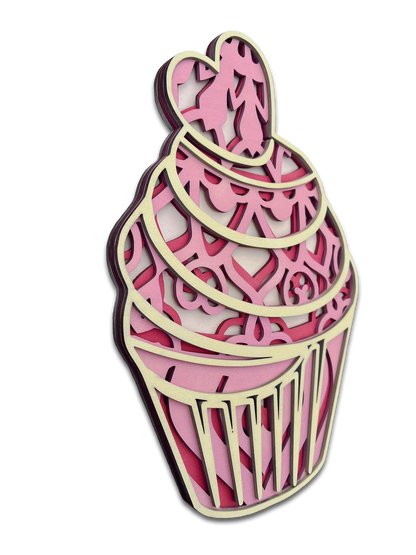 Décoration artisanale sucrée de cupcake en bois design mandala