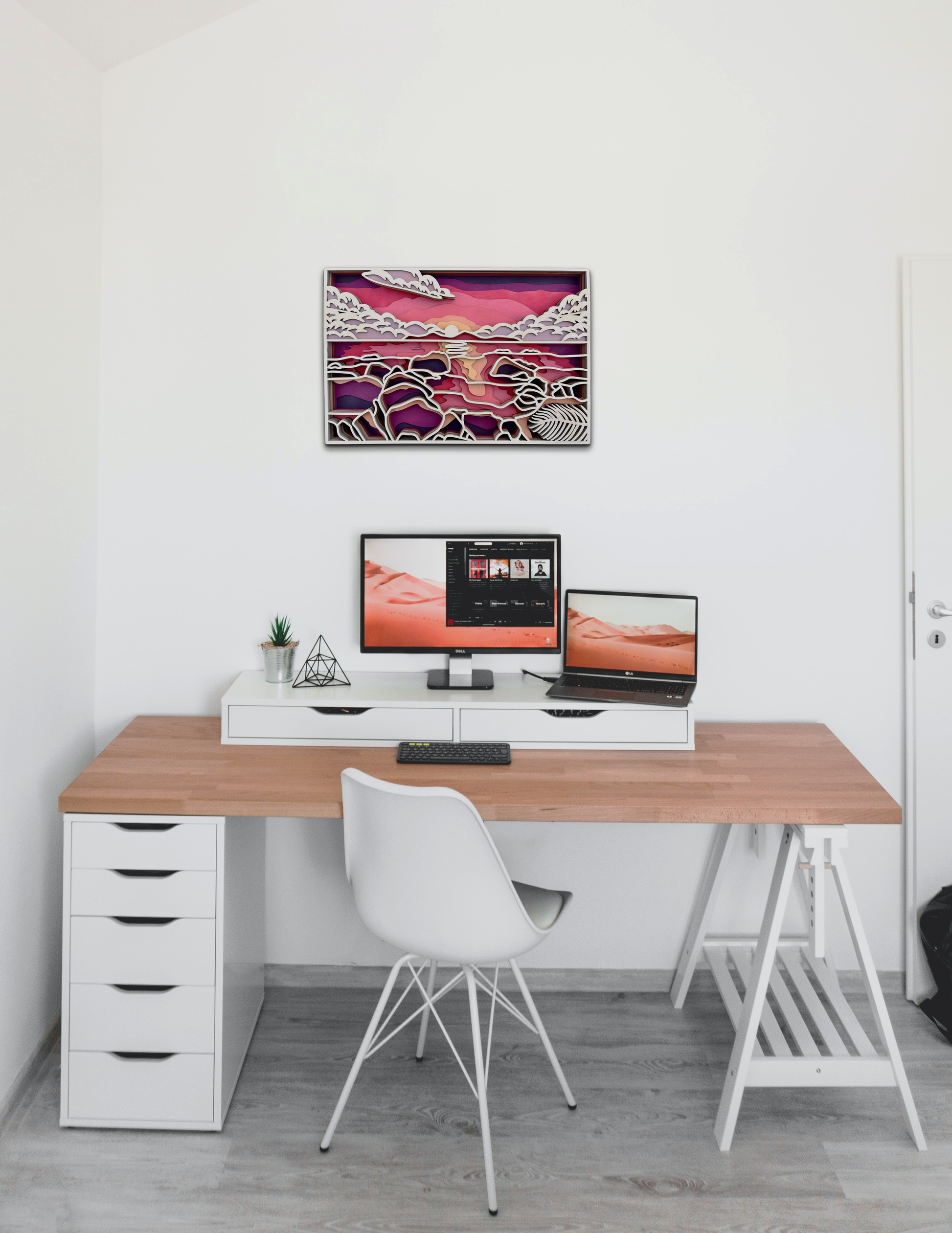 Décoration artisanale d'un tableau représentant un paysage coucher de soleil au design 3D fantaisiste